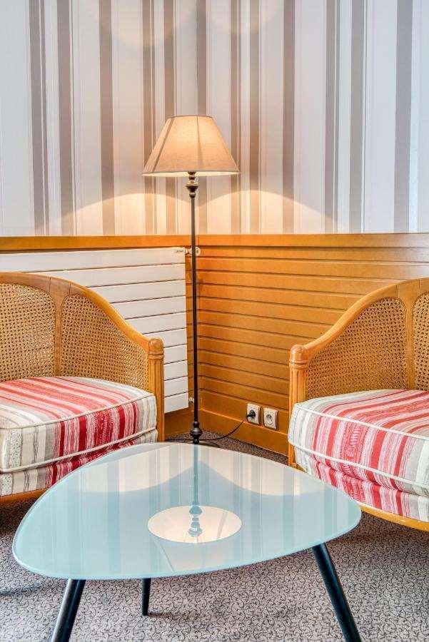 Hotel Le Berry Saint-Nazaire Oda fotoğraf