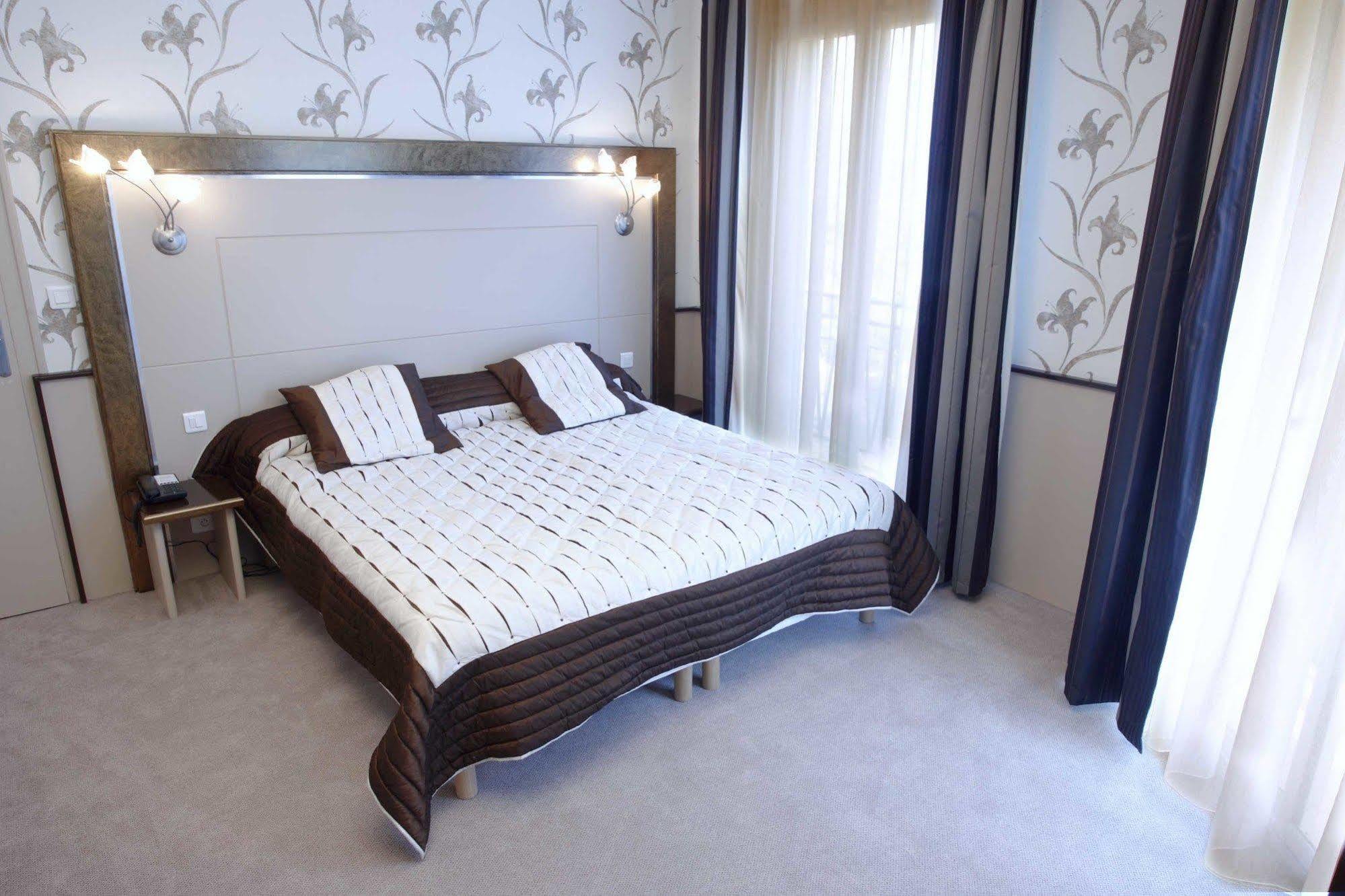 Hotel Le Berry Saint-Nazaire Dış mekan fotoğraf